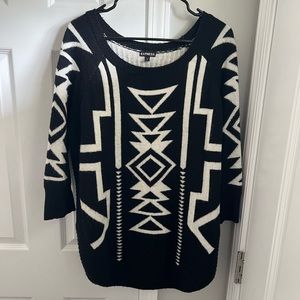 3/4 Sleeve Black and White Design Sweater. Size Medium.
